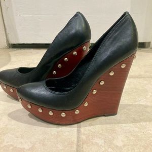 Donald Palmer wedge size 7 studded shoes